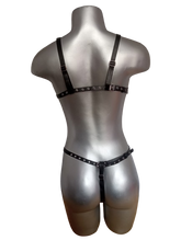 trikini en cuerina 162